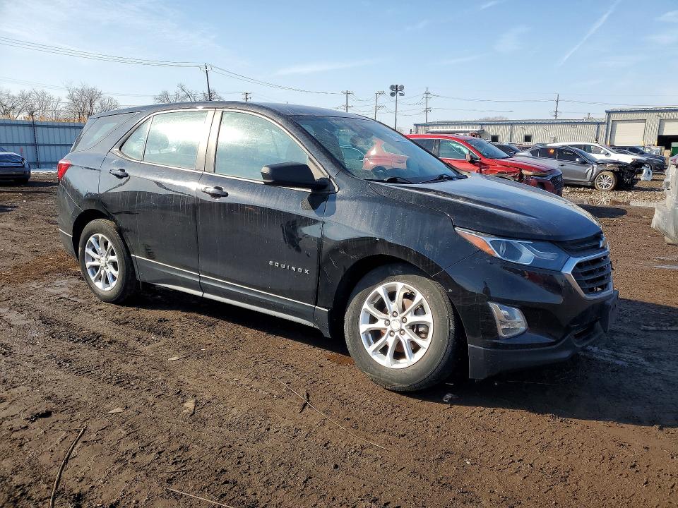 Photo 4 from auction – 2020 CHEVROLET EQUINOX with VIN 2GNAXHEV9L6210554