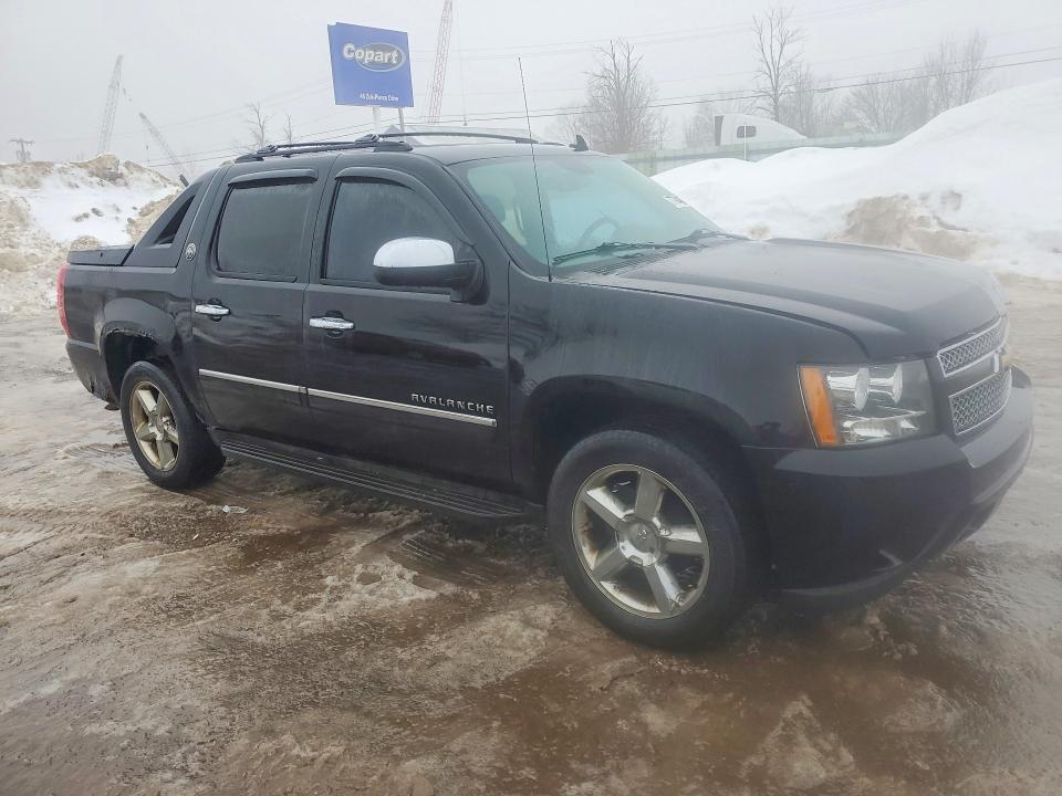 Photo 4 from auction – 2013 CHEVROLET AVALANCHE with VIN 3GNTKGE74DG214911