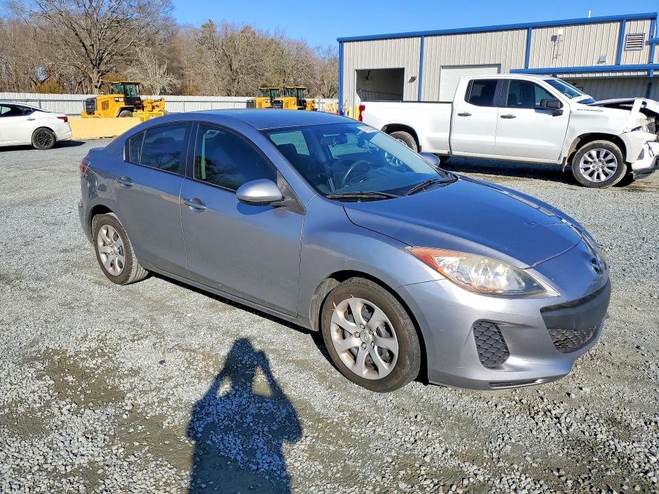 Photo 4 from auction – 2013 MAZDA 3 with VIN JM1BL1TF9D1767013