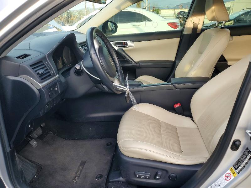 Photo 7 from auction – 2011 LEXUS CT with VIN JTHKD5BH9B2028818