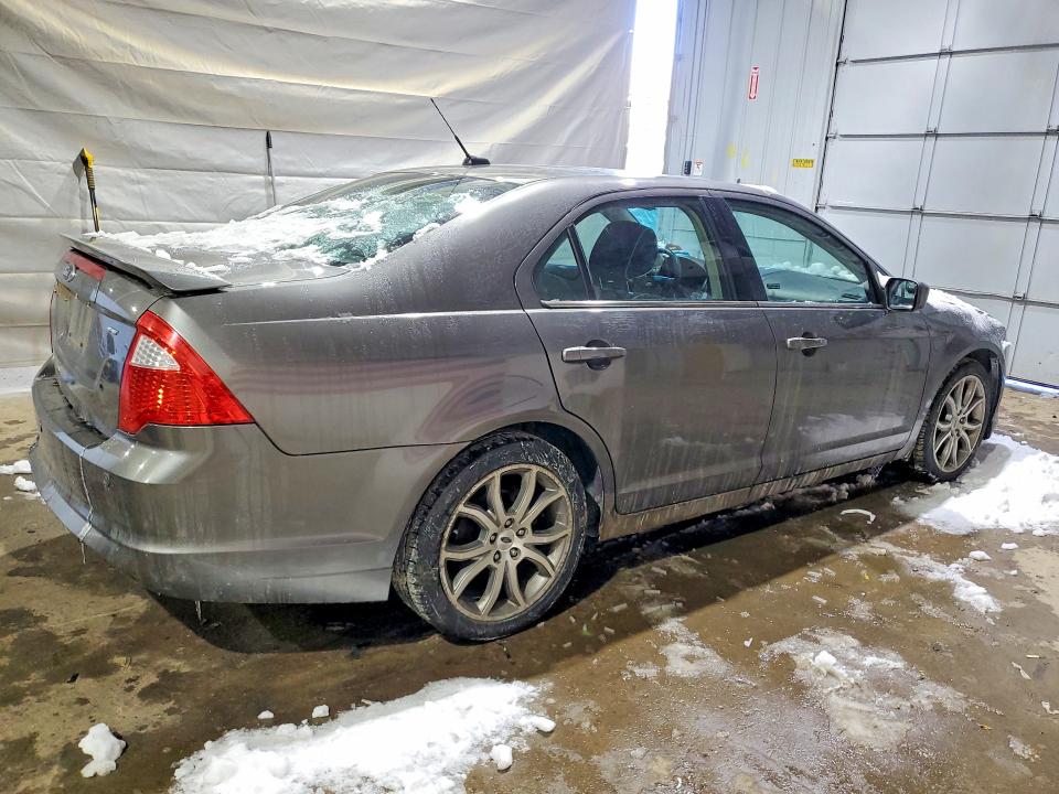 Photo 3 from auction – 2011 FORD FUSION SE with VIN 3FAHP0HA5BR339910