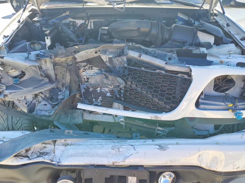 Photo 11 from auction – 2002 FORD F150 with VIN 1FTRF17W12NB16531