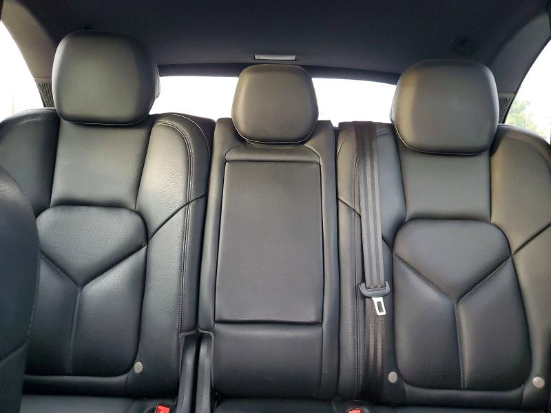 Photo 10 from auction – 2018 PORSCHE CAYENNE with VIN WP1AA2A2XJKA05577
