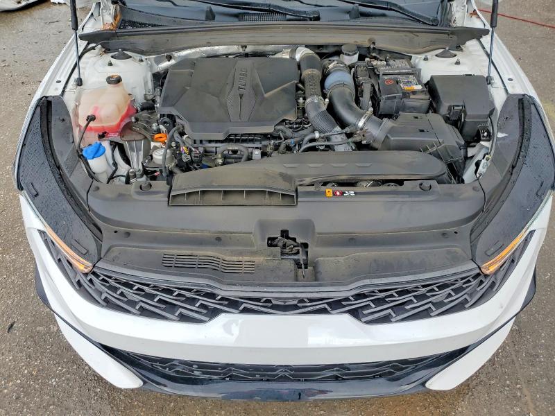 Photo 11 from auction – 2023 KIA K5 with VIN 5XXG44J8XPG214355