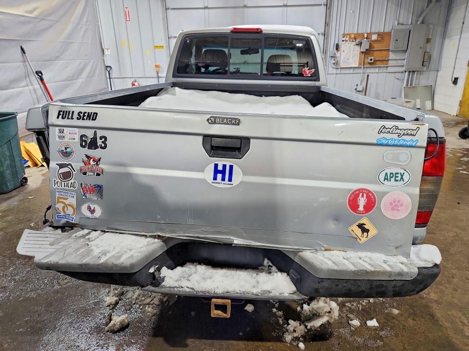 Photo 6 from auction – 2000 NISS FRONTIER with VIN 1N6DD26S5YC306063