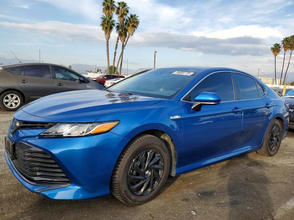 TOYOTA CAMRY 2020 with VIN 4T1C31AK0LU015598 - Photo from auction