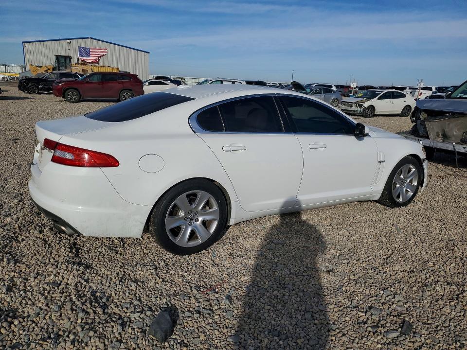 Photo 3 from auction – 2011 JAGUAR XF with VIN SAJWA0FB7BLR87893