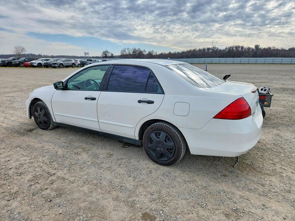 Photo 2 from auction – 2007 HONDA ACCORD with VIN JHMCM56107C000800