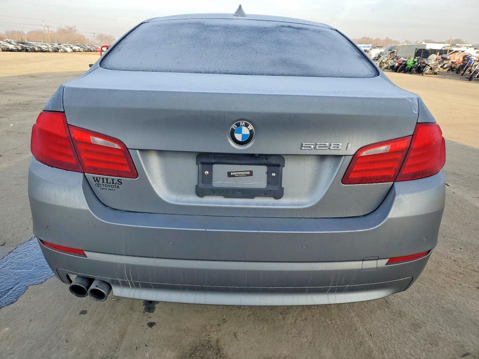 Photo 6 from auction – 2012 BMW 528 with VIN WBAXG5C53CDW66195