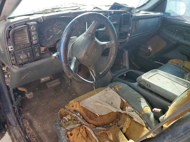 Photo 8 from auction – 2002 CHEVROLET AVALANCHE with VIN 3GNEK13TX2G332562