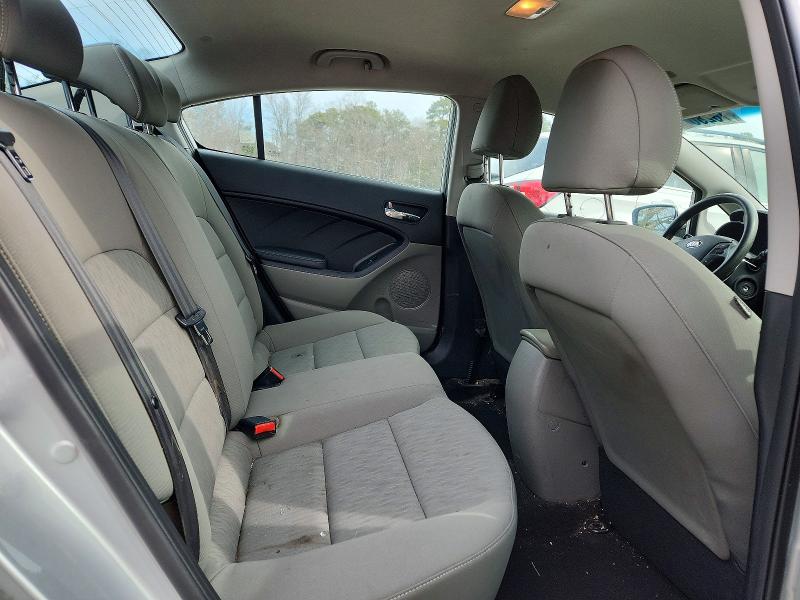 Photo 10 from auction – 2016 KIA FORTE with VIN KNAFK4A63G5541973