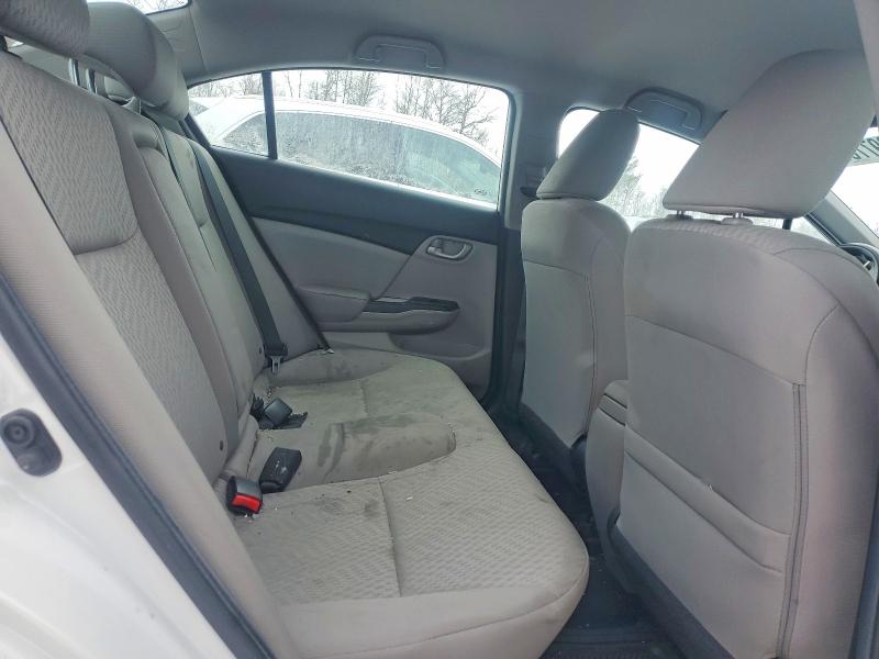 Foto 10 de la subasta – 2015 HONDA CIVIC con VIN 2HGFB2F40FH052275