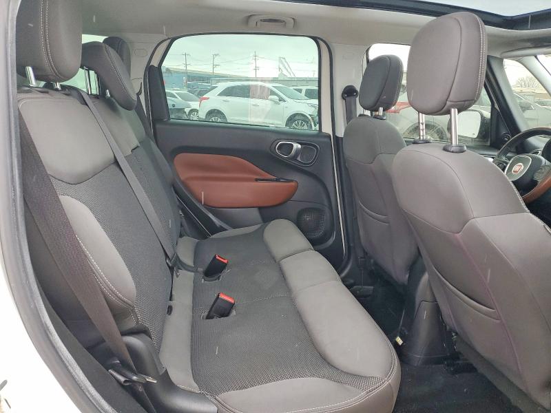 Photo 11 from auction – 2014 FIAT 500L with VIN ZFBCFADH5EZ019988