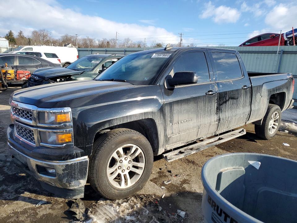 CHEVROLET SILVERADO 2015 with VIN 3GCUKREC6FG187185 - Photo from auction