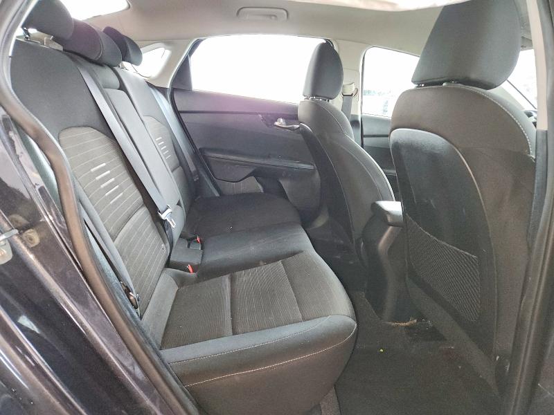 Photo 10 from auction – 2019 KIA FORTE with VIN 3KPF34AD7KE029094
