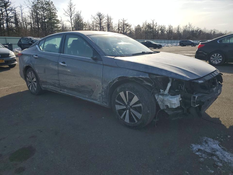 Photo 4 from auction – 2022 NISSAN ALTIMA with VIN 1N4BL4DV8NN334757