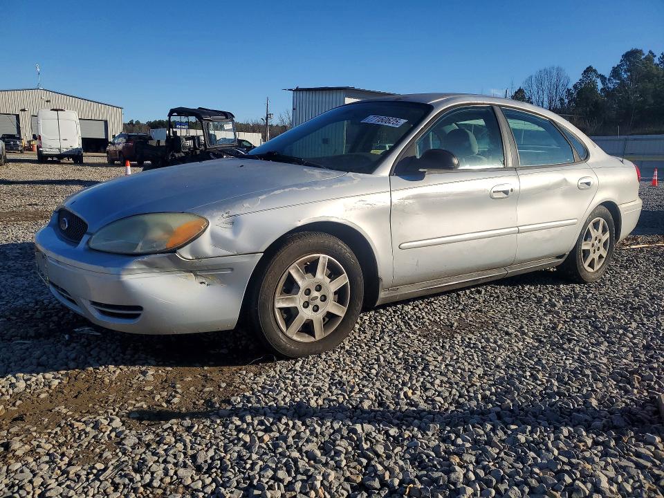 FORD TAURUS SE 2005 with VIN 1FAFP53U85A214940 - Photo from auction