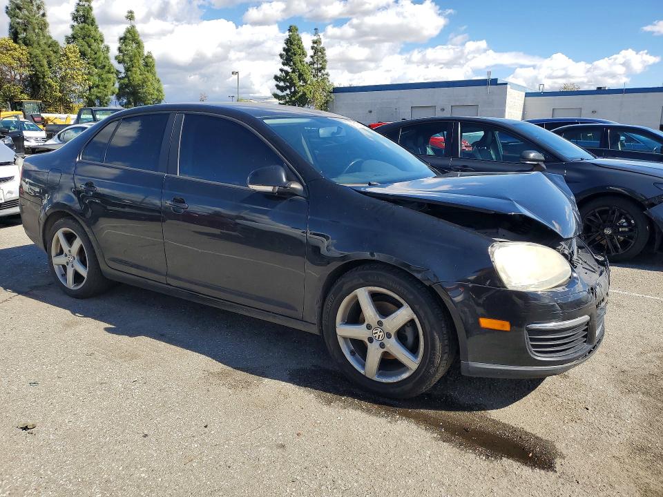 Photo 4 from auction – 2010 VOLKSWAGEN JETTA with VIN 3VWAZ7AJ6AM116261