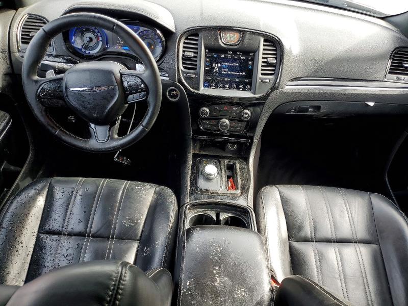 Photo 8 from auction – 2018 CHRYSLER 300 with VIN 2C3CCABG8JH277971