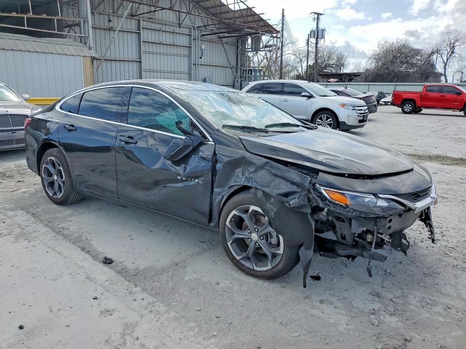 Photo 4 from auction – 2022 CHEVROLET MALIBU with VIN 1G1ZD5ST7NF181739