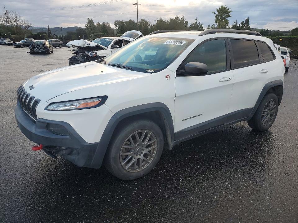 JEEP CHEROKEE 2014 with VIN 1C4PJMBS8EW240659 - Photo from auction