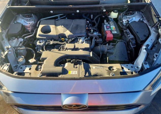 Photo 12 from auction – 2019 TOYOTA RAV4 with VIN JTMH1RFV2KD031995
