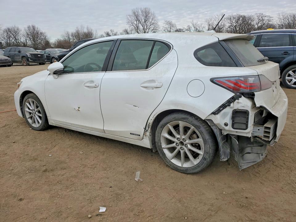 Photo 2 from auction – 2011 LEXUS CT 200 with VIN JTHKD5BH9B2032156