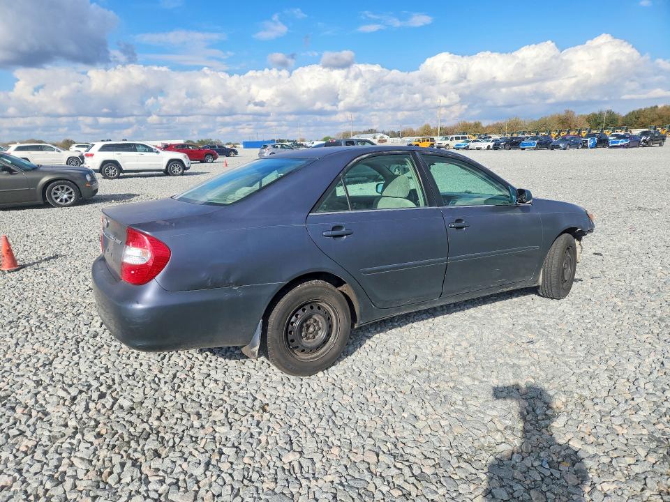 Photo 3 from auction – 2002 TOYOTA CAMRY with VIN 4T1BE32K22U552505