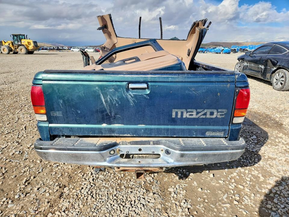 Photo 6 from auction – 1998 MAZDA B2500 with VIN 4F4YR16C4WTM32010