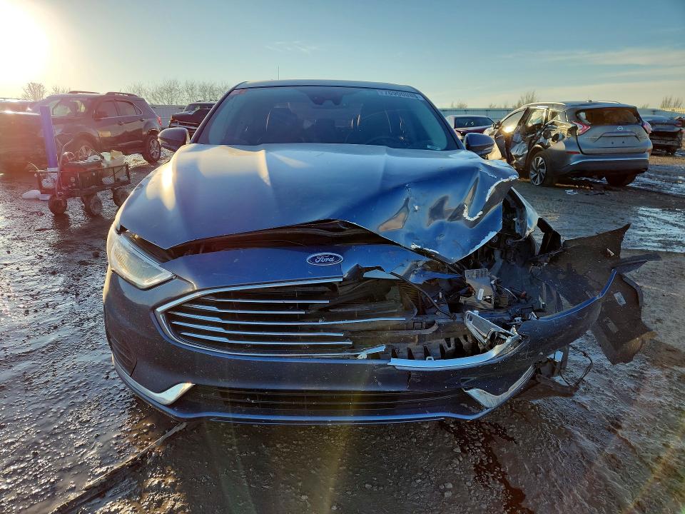 Photo 5 from auction – 2019 FORD FUSION with VIN 3FA6P0CDXKR141834