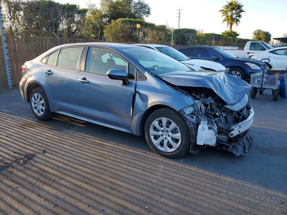 Photo 4 from auction – 2023 TOYOTA COROLLA LE with VIN JTDBCMFEXP3022879