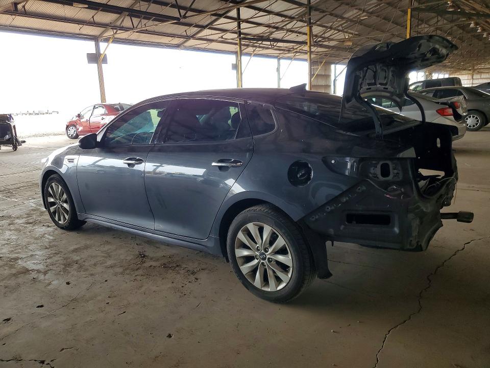 Photo 2 from auction – 2018 KIA OPTIMA with VIN 5XXGT4L32JG204575