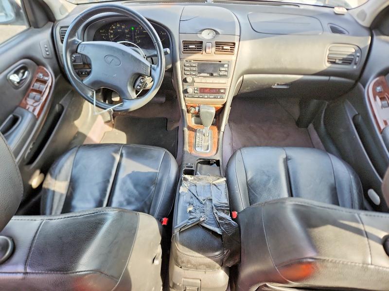 Photo 8 from auction – 2000 INFINITI I30 with VIN JNKCA31A9YT102909
