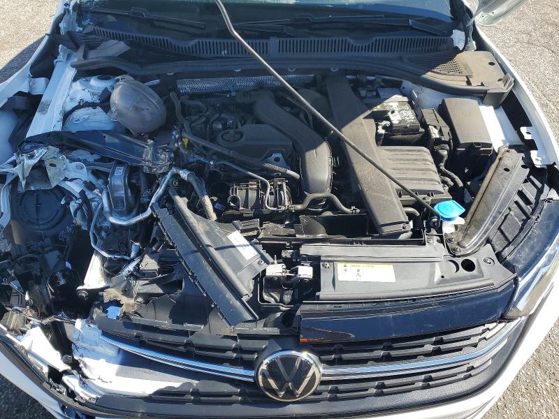 Photo 11 from auction – 2024 VOLKSWAGEN JETTA with VIN 3VWBM7BU4RM036738
