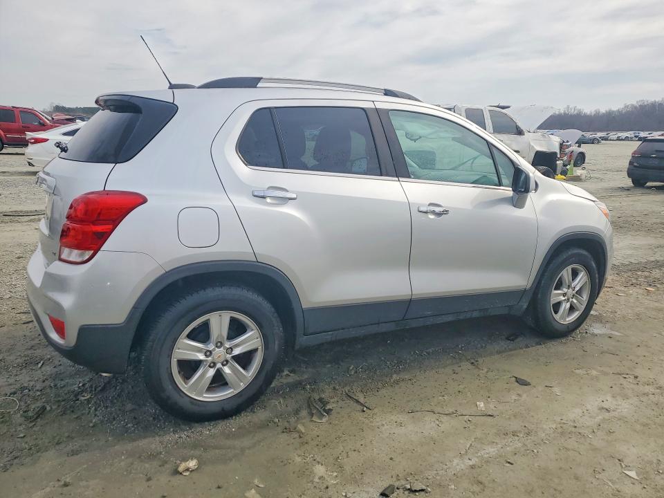 Photo 3 from auction – 2019 CHEVROLET TRAX with VIN KL7CJLSB6KB845806