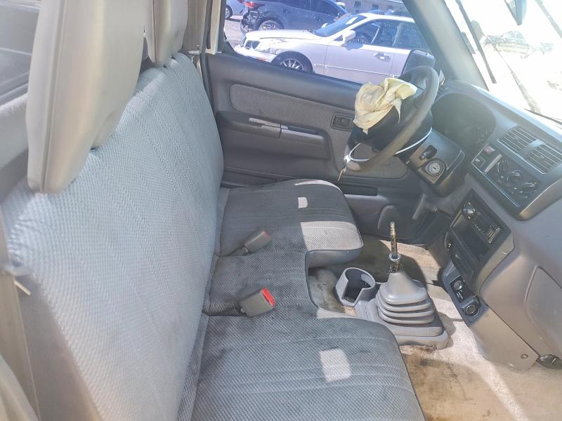 Photo 10 from auction – 2000 NISSAN FRONTIER with VIN 1N6DD21S8YC428942