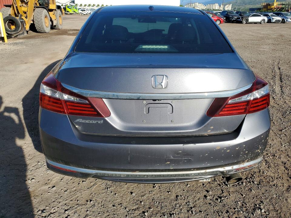 Photo 6 from auction – 2016 HONDA ACCORD with VIN 1HGCR2F84GA022505