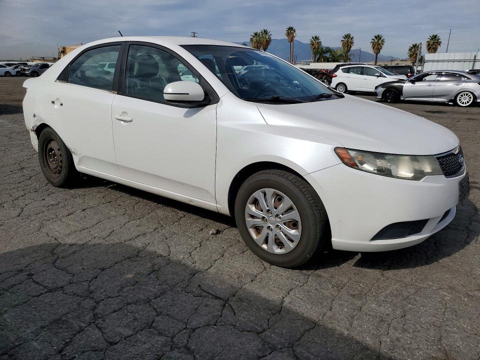 Photo 4 from auction – 2011 KIA FORTE EX with VIN KNAFU4A22B5357124