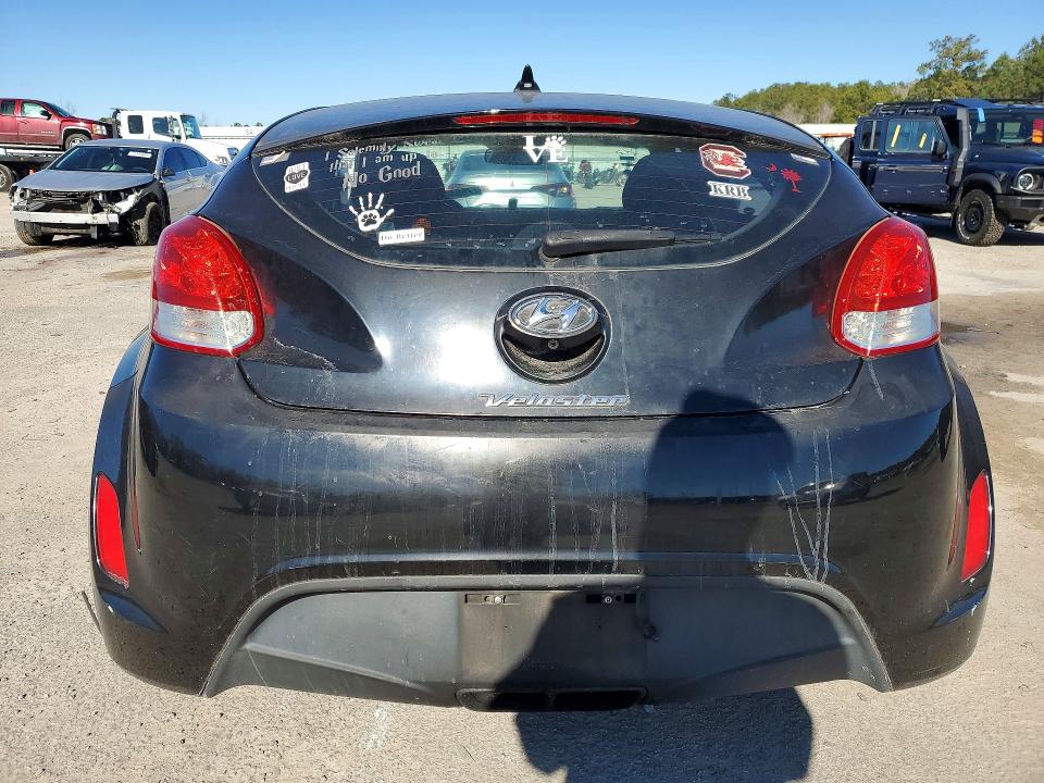 Photo 6 from auction – 2015 HYUNDAI VELOSTER with VIN KMHTC6AD3FU235742