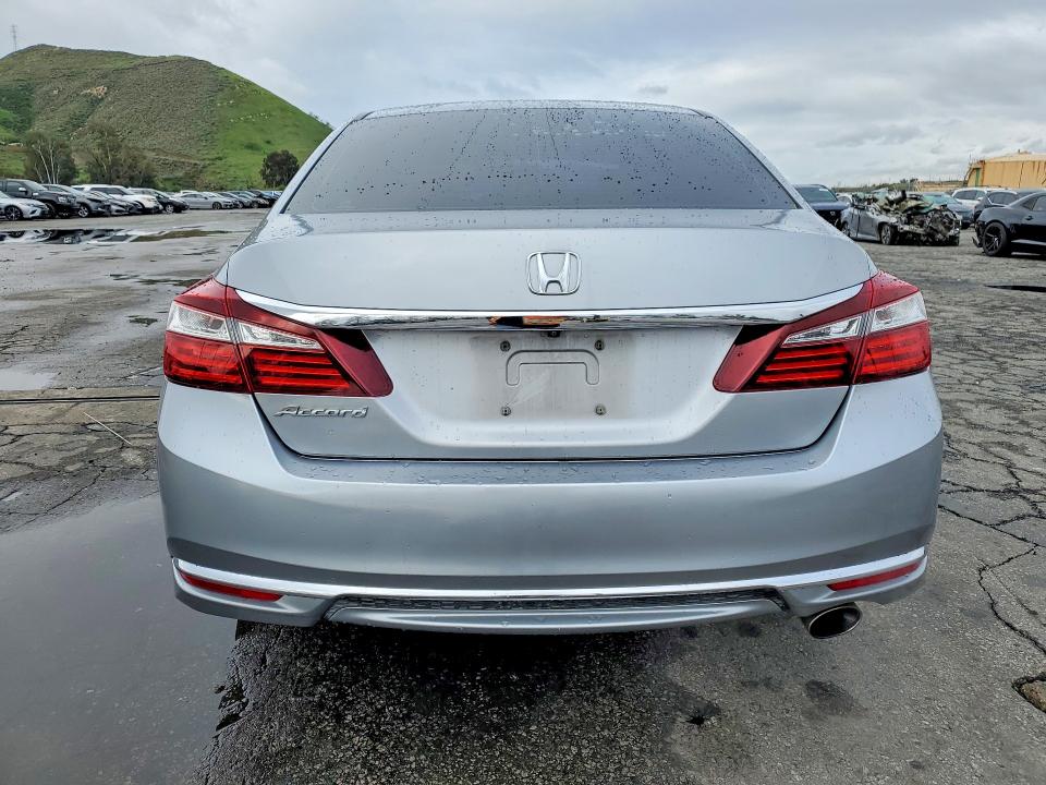 Photo 6 from auction – 2016 HONDA ACCORD LX with VIN 1HGCR2F31GA067843