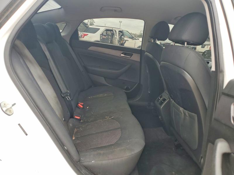 Photo 10 from auction – 2019 HYUNDAI SONATA with VIN 5NPE34AF0KH749636