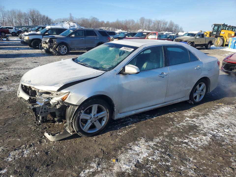 TOYOTA CAMRY 2013 with VIN 4T1BF1FKXDU647036 - Photo from auction