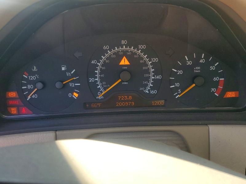 Photo 9 from auction – 1999 MERCEDES-BENZ E 320 with VIN WDBJF65H6XA860024