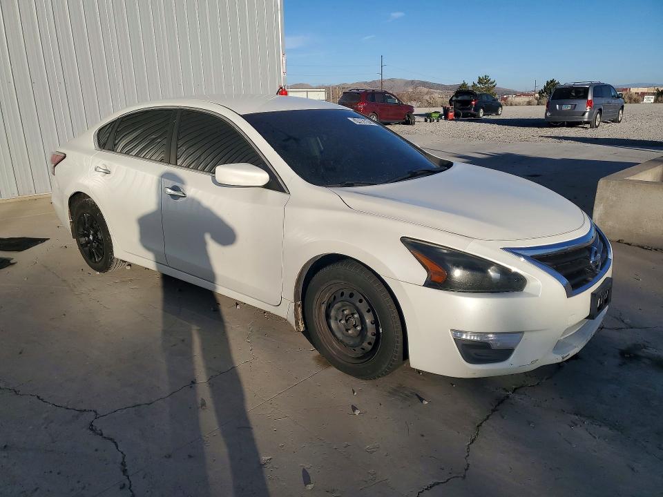 Photo 4 from auction – 2015 NISSAN ALTIMA with VIN 1N4AL3AP6FC192367
