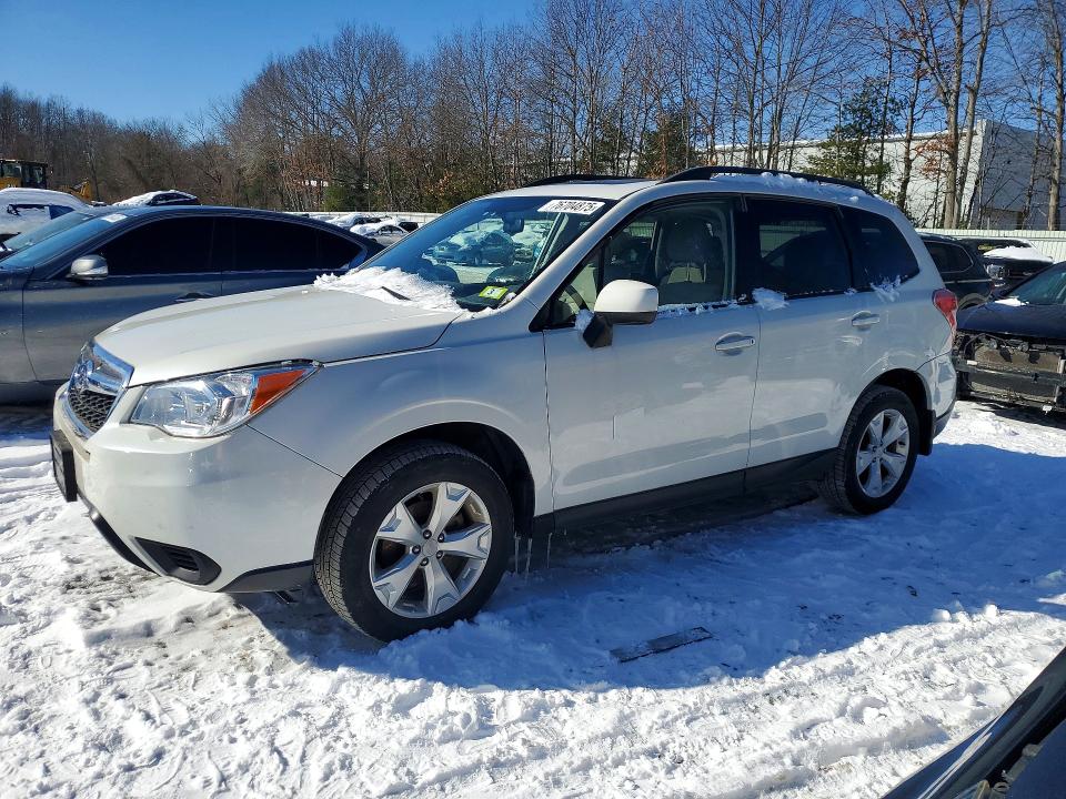 SUBARU FORESTER 2 2016 with VIN JF2SJADCXGH520137 - Photo from auction