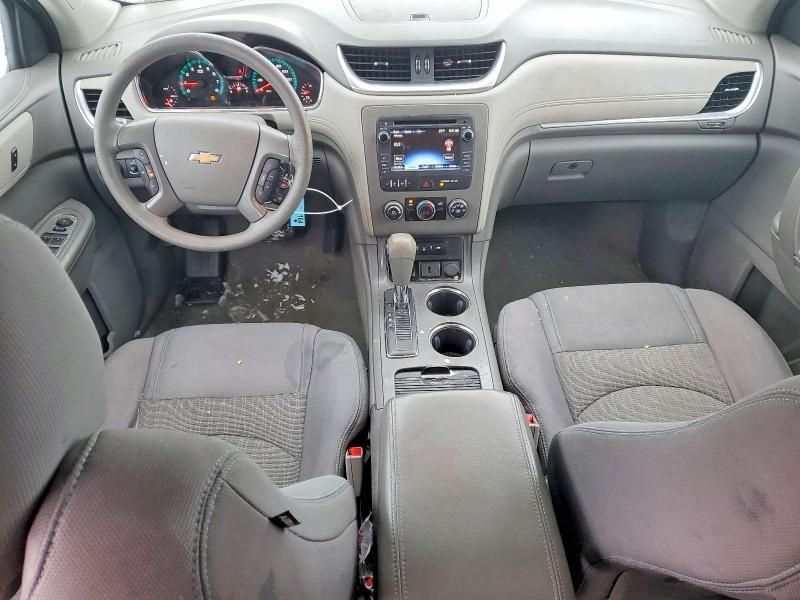 Photo 8 from auction – 2015 CHEVROLET TRAVERSE with VIN 1GNKRFKD1FJ276019
