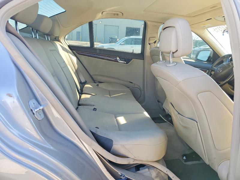 Photo 10 from auction – 2009 MERCEDES-BENZ C 300 with VIN WDDGF54X09F222250
