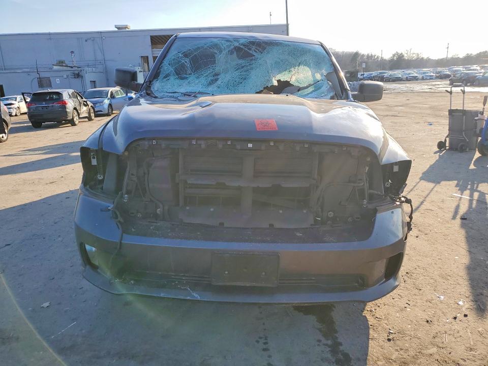 Photo 5 from auction – 2014 RAM 1500 ST with VIN 1C6RR7FT2ES202798