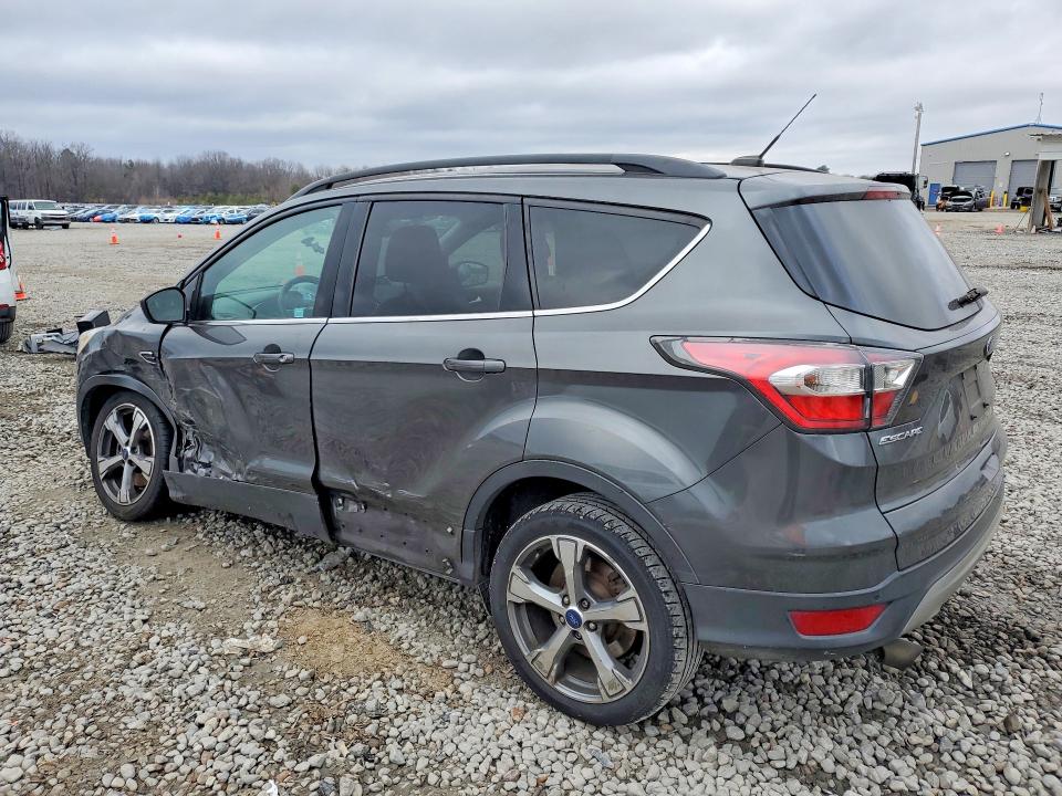 Photo 2 from auction – 2017 FORD ESCAPE with VIN 1FMCU9GD1HUA74462
