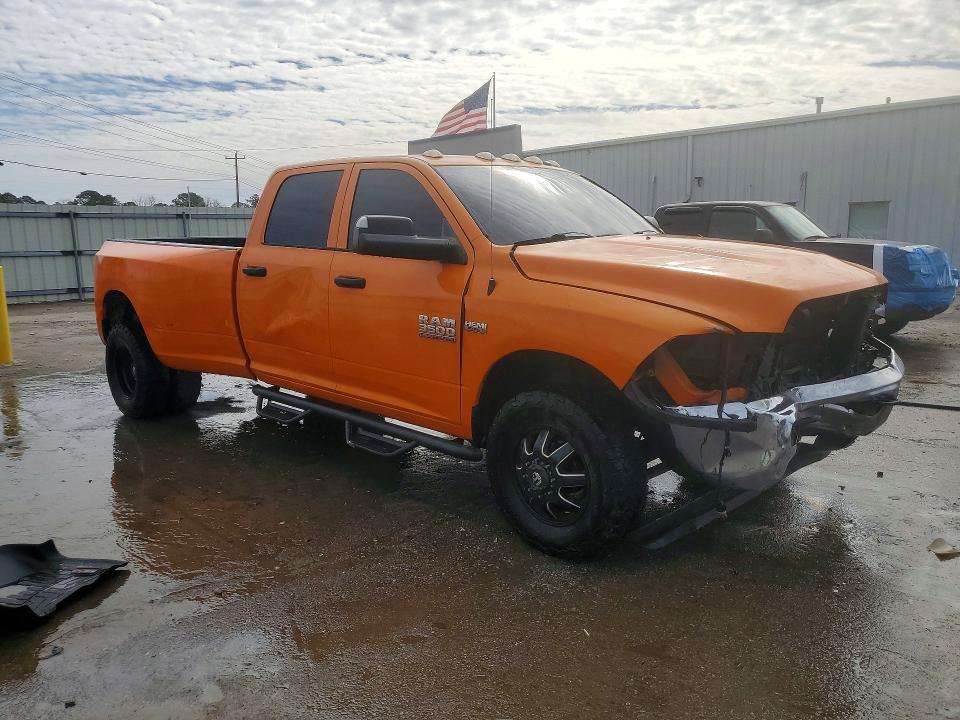 Photo 4 from auction – 2015 RAM 3500 with VIN 3C63RPGJ0FG555522